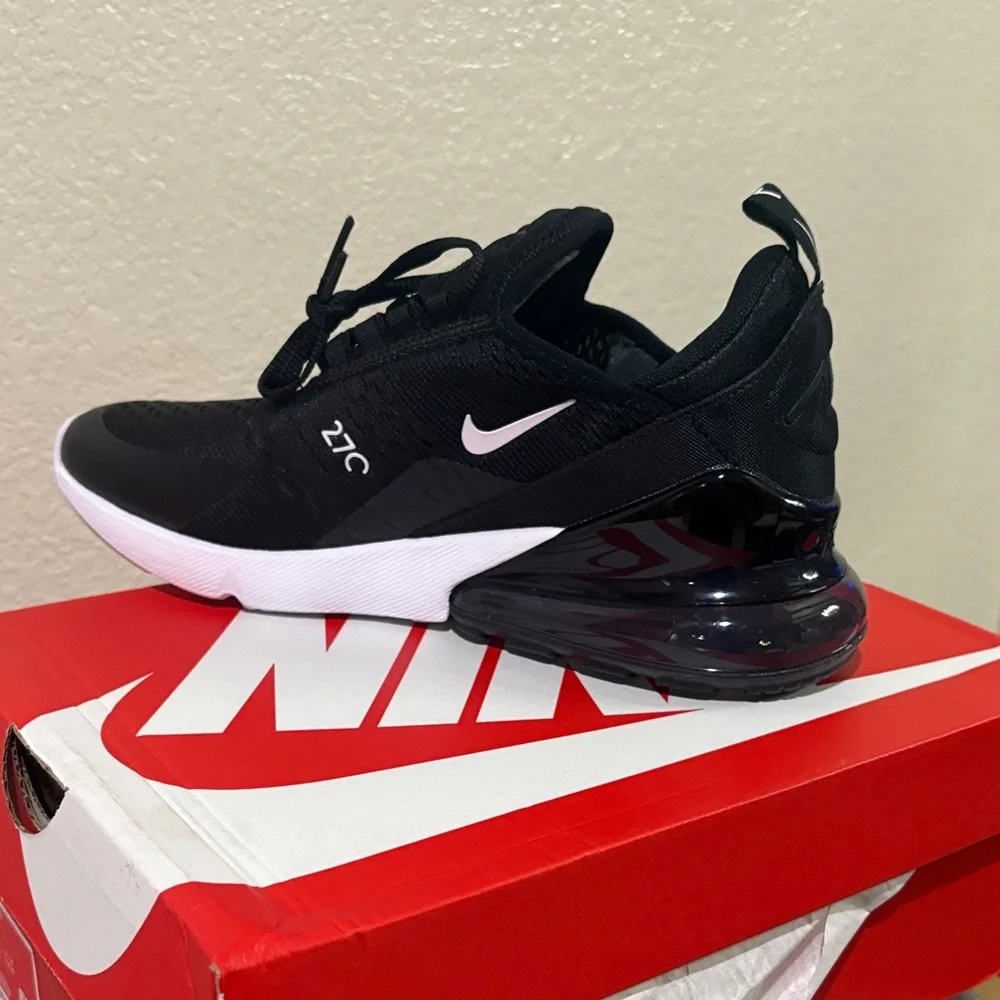 Nike Air Max 270 Black White Red Running Shoes - Picture 4 of 5